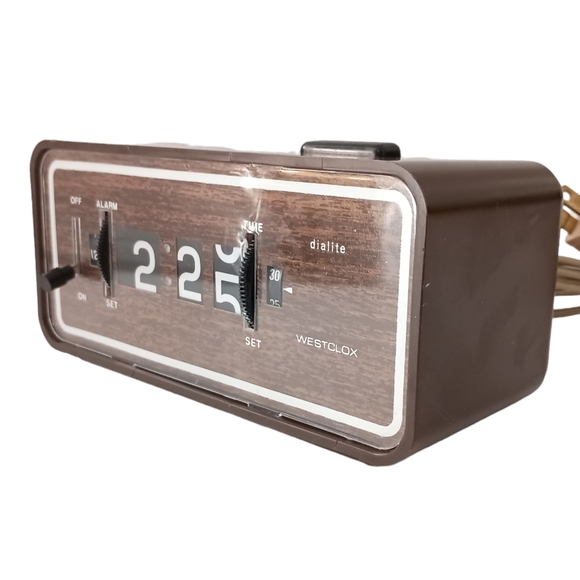 Westclox Dialite Accents Westclox Dialite Flip Number Alarm Clock Mid Century Modern Mcm